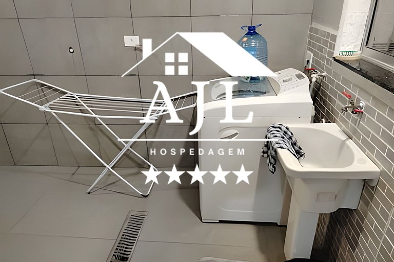 Casa 2 quartos 2 BWC, ar cond, garag cobert, churr