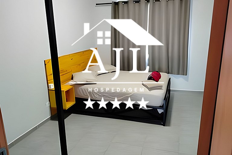 Casa superior 2 quart, ar condic e churrasqueira