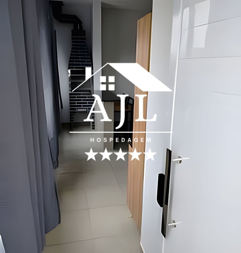 Casa superior 2 quart, ar condic e churrasqueira