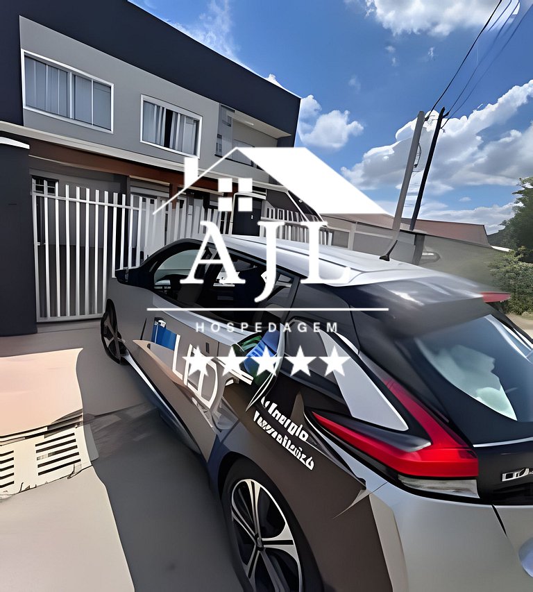 Casa superior 2 quart, ar condic e churrasqueira