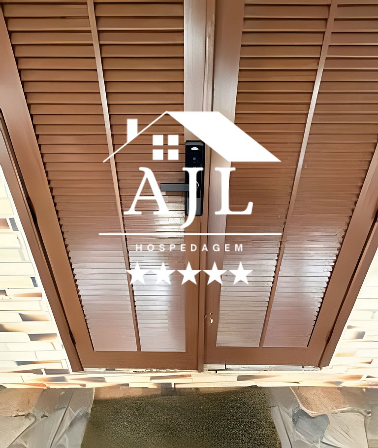 Casa na praia com piscina: retiro dos artistas