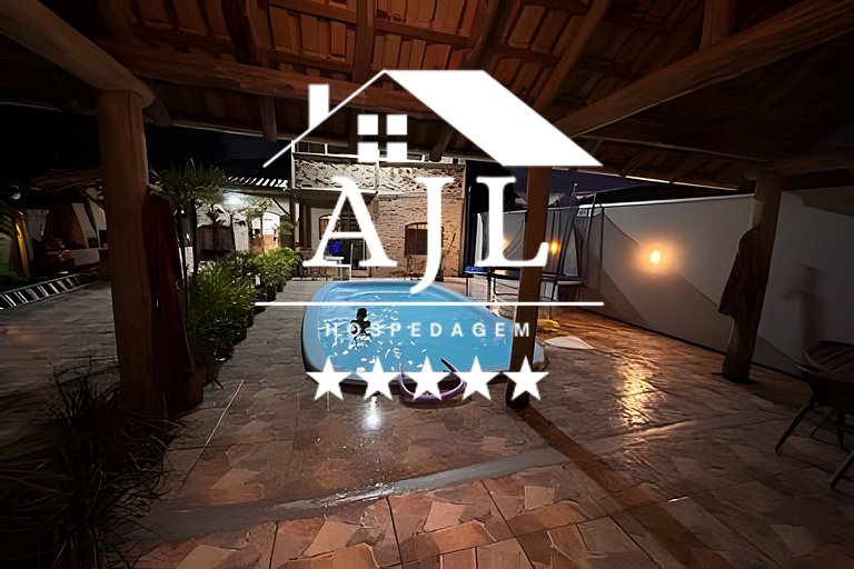 Casa na praia com piscina: retiro dos artistas