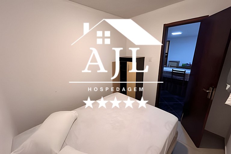 Casa na praia com piscina: retiro dos artistas