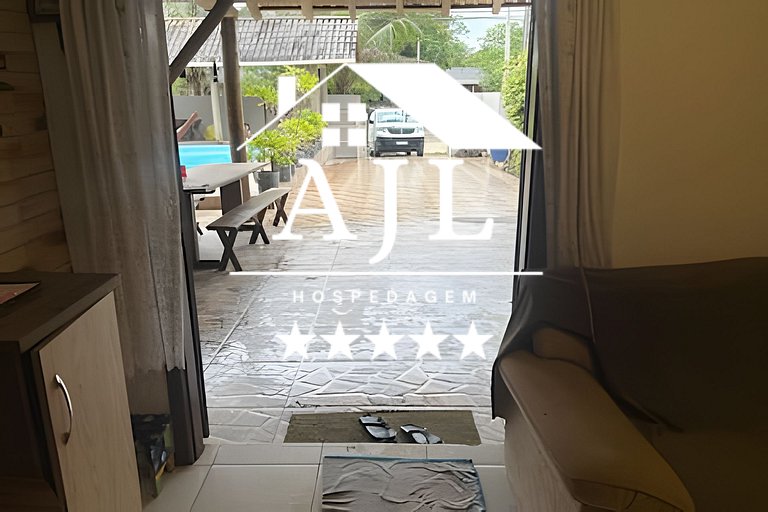 Casa na praia com piscina: retiro dos artistas