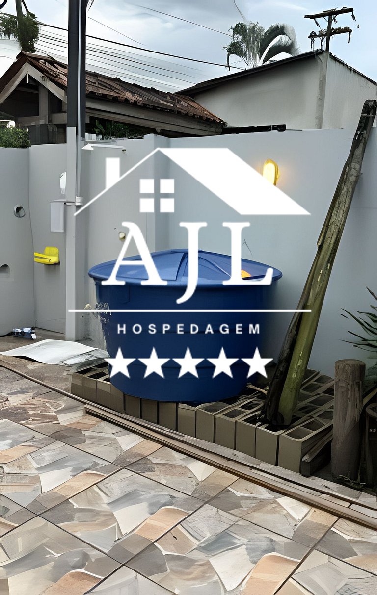 Casa na praia com piscina: retiro dos artistas