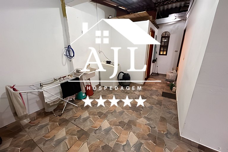 Casa na praia com piscina: retiro dos artistas