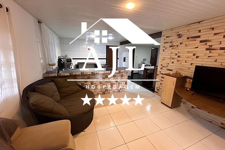 Casa na praia com piscina: retiro dos artistas