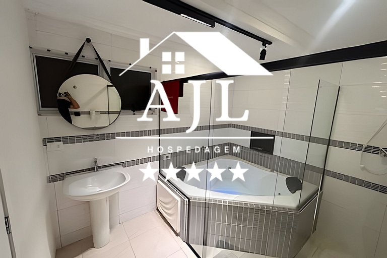 Casa 2 quartos hidromassagem, ar cond, churrasque