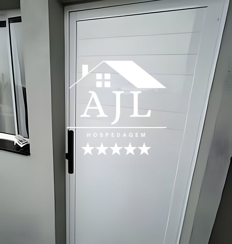 Casa 1 quarto 2 tvs confortavel ar cond prox aero