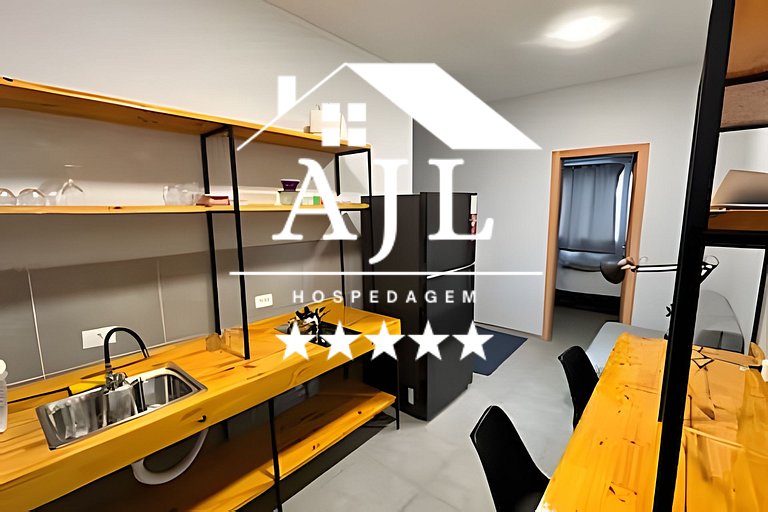 Casa 1 quarto 2 tvs confortavel ar cond prox aero