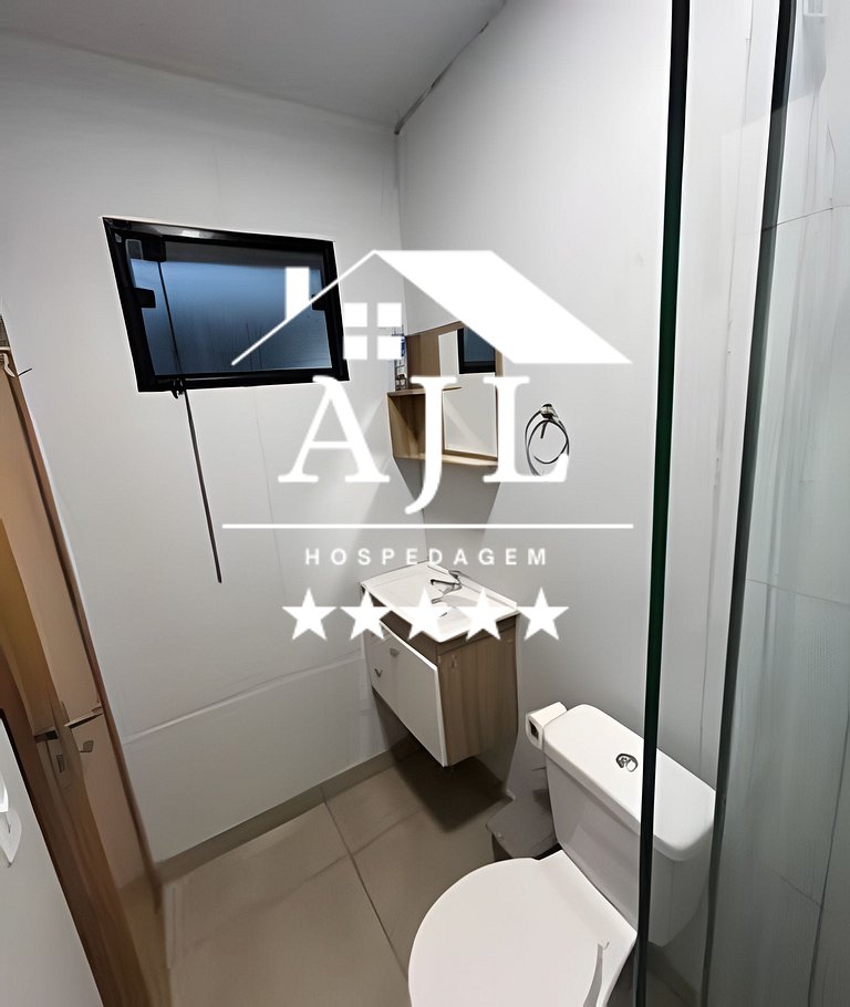 1- Kitnet Container climatizado