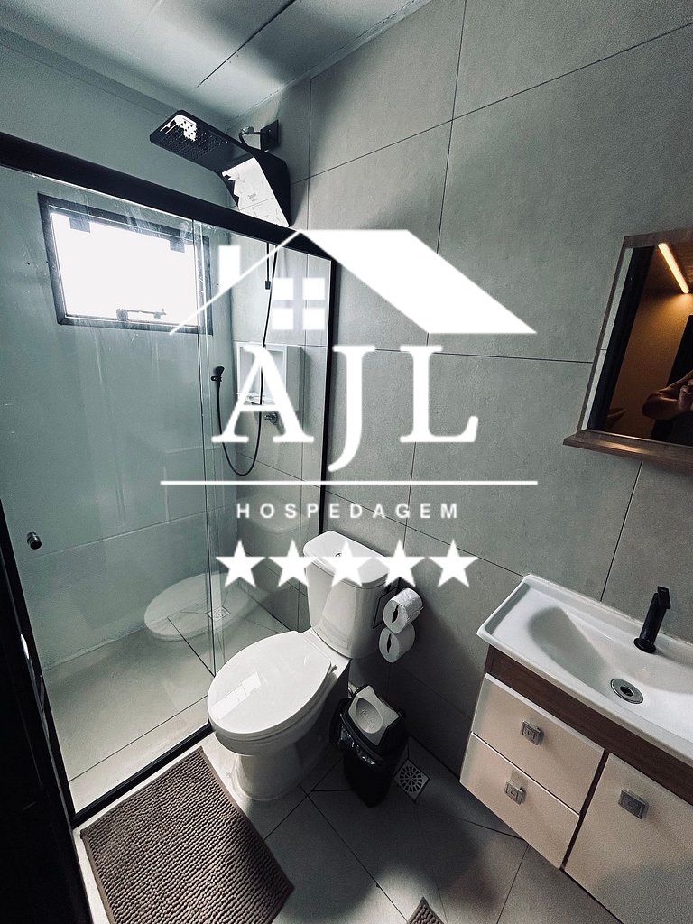 1- Kitnet Container climatizado