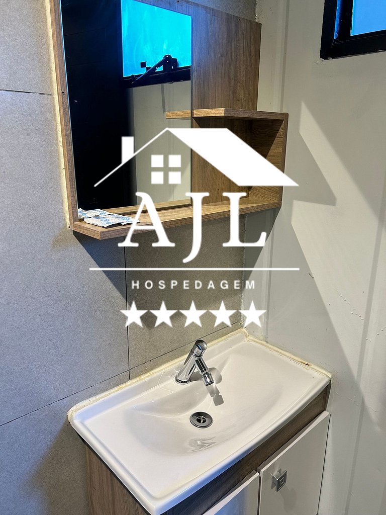 13-Kitnet Container sem ar condicionado