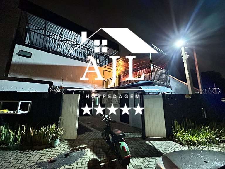 13-Kitnet Container sem ar condicionado